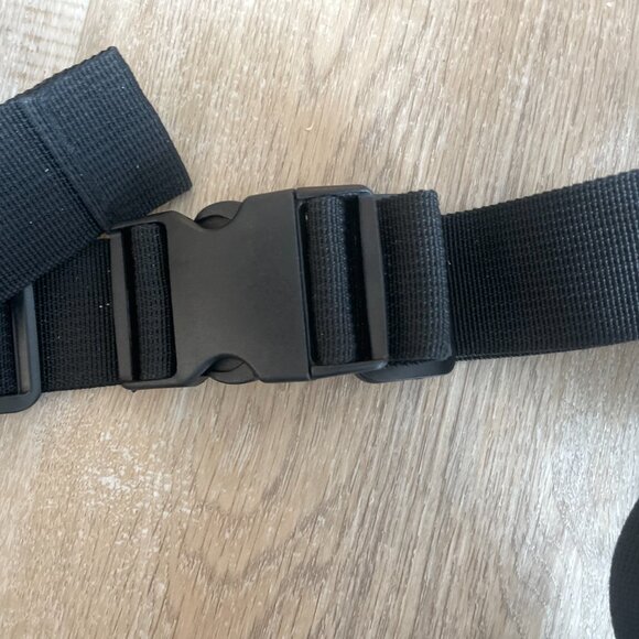 Reebok Fanny Pack(Unisex) - Picture 6 of 6